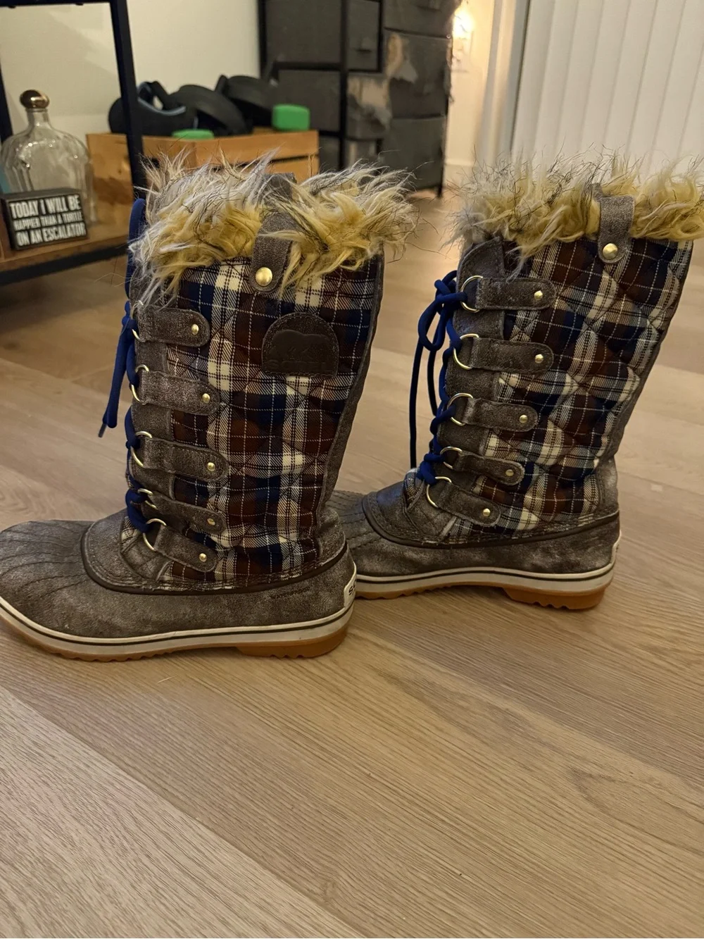 SOREL Tofino Women’s Waterproof Tall Plaid Boots Winter Faux Fur Lace Up Size 10